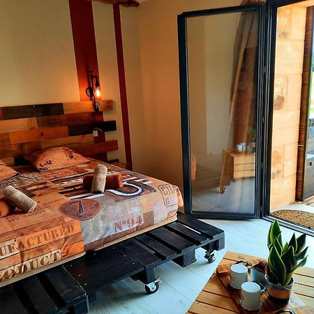 Bien Etre Simple Hotell Villajou Exteriör bild